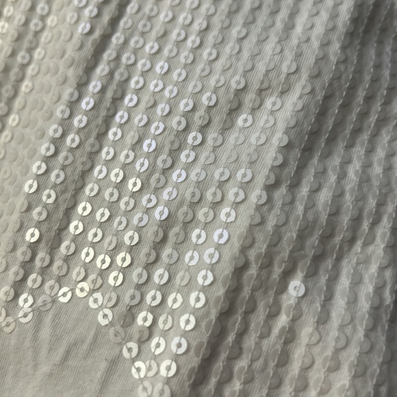 Dana Buchman White Tank with Embellished Front Design SZ XL Extra Large - Picture 7 of 7